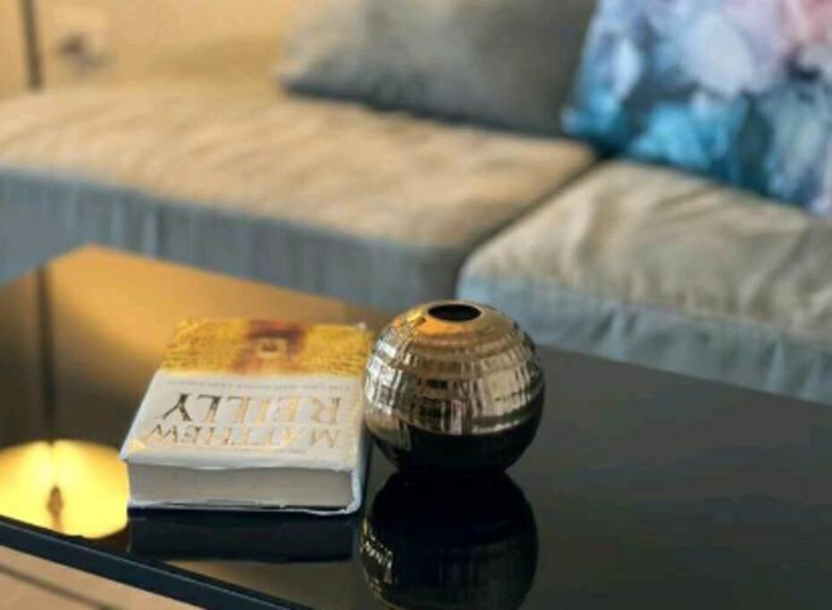 Base Central Pattaya Long Balcony King-Bed With Infinity Pool & Free Netflix! Zewnętrze zdjęcie