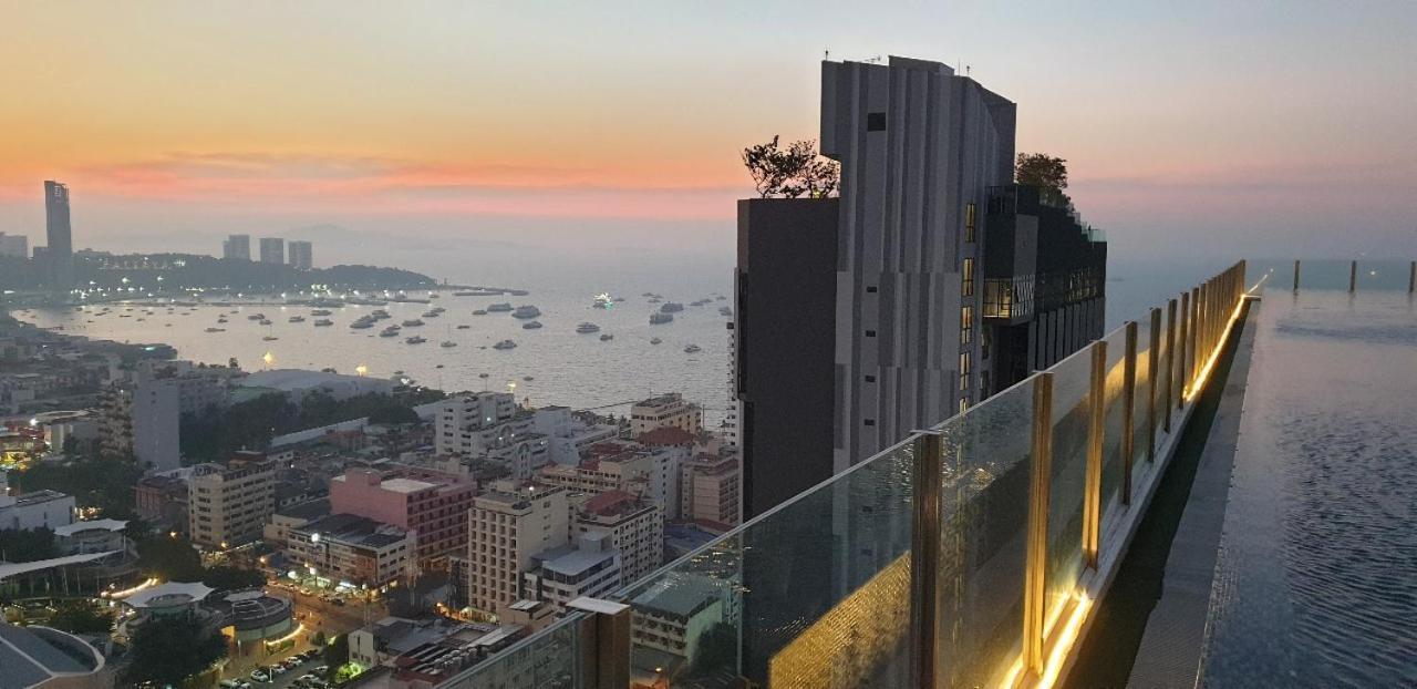 Base Central Pattaya Long Balcony King-Bed With Infinity Pool & Free Netflix! Zewnętrze zdjęcie