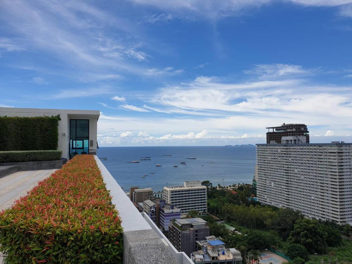 Base Central Pattaya Long Balcony King-Bed With Infinity Pool & Free Netflix! Zewnętrze zdjęcie
