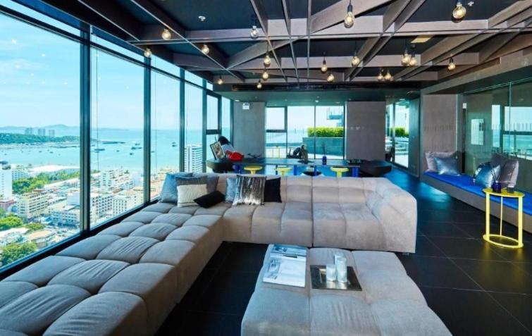 Base Central Pattaya Long Balcony King-Bed With Infinity Pool & Free Netflix! Zewnętrze zdjęcie
